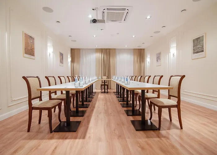 Hotel apartamentowy W Sercu Krakowa 4*