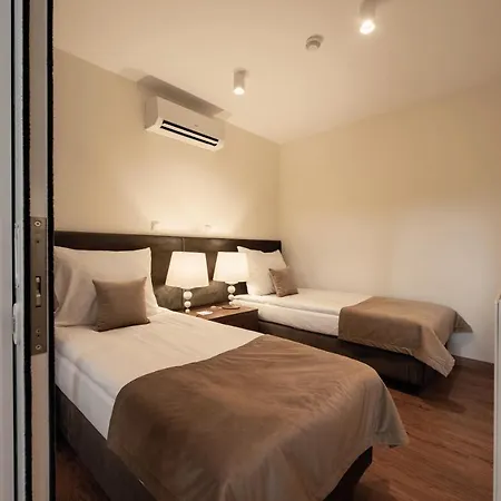 Apart-hotel W Sercu Krakowa 3*